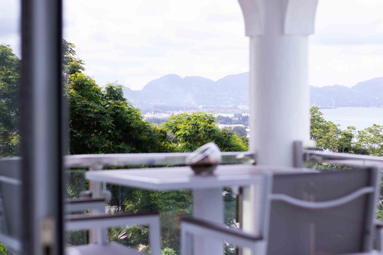 Azamat Self-Catering Apartment Pointe La Rue Экстерьер фото