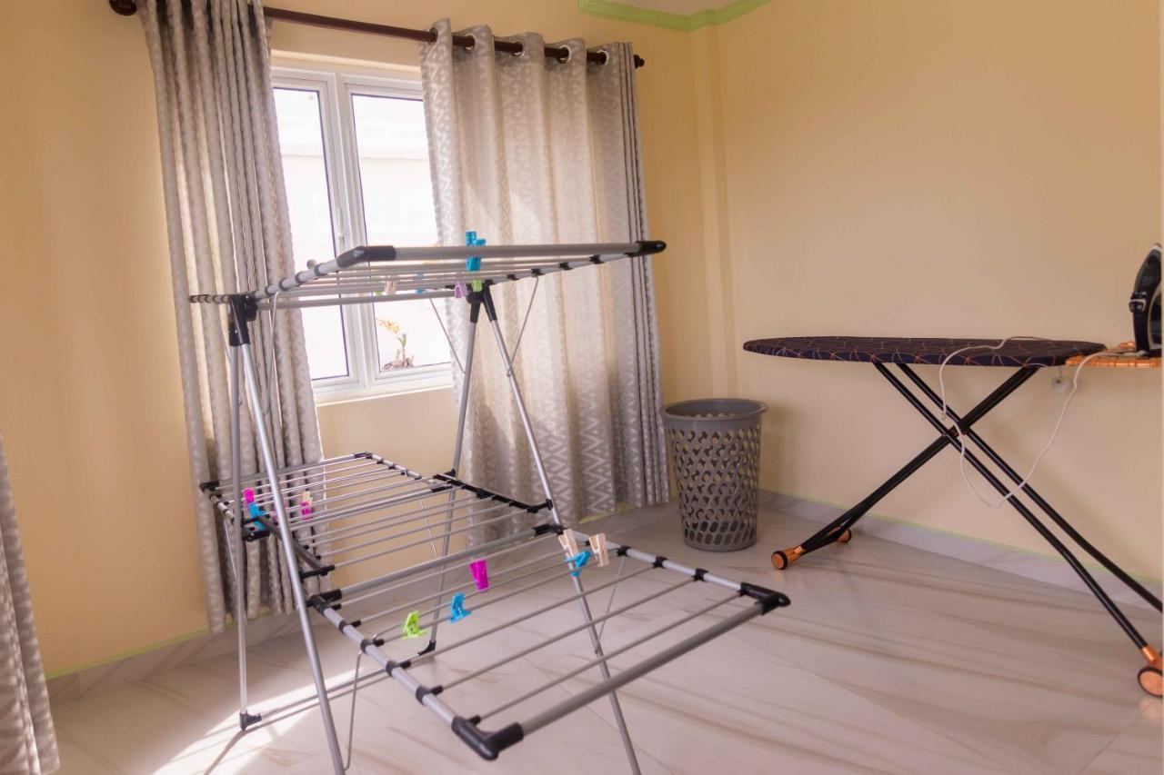 Azamat Self-Catering Apartment Pointe La Rue Экстерьер фото